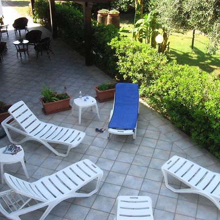 Sunrise Bed & Breakfast Lascari Exterior photo