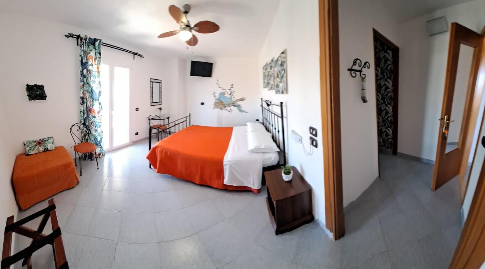 Sunrise Bed & Breakfast Lascari Room photo
